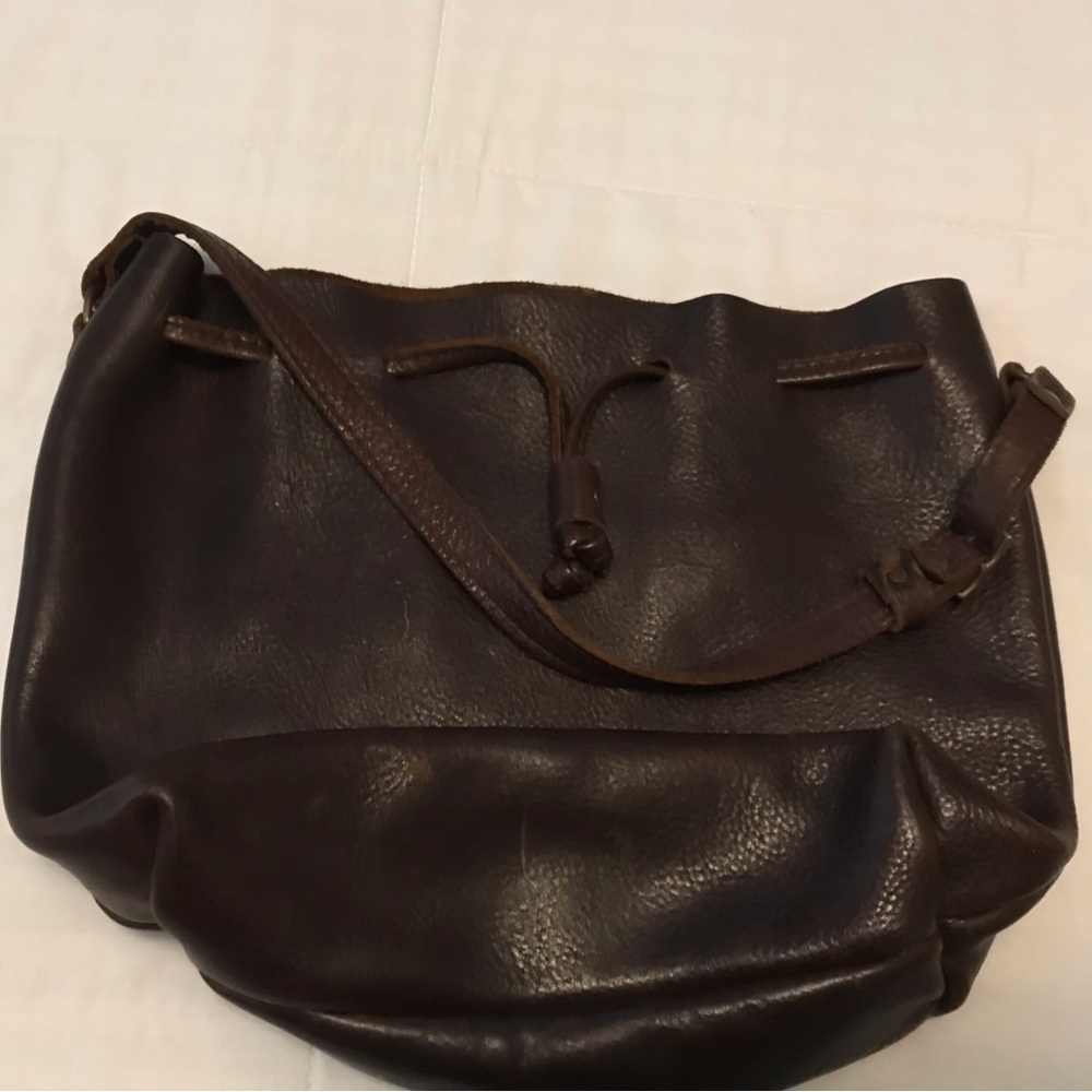 Elegant Brown Leather Shoulder Bag